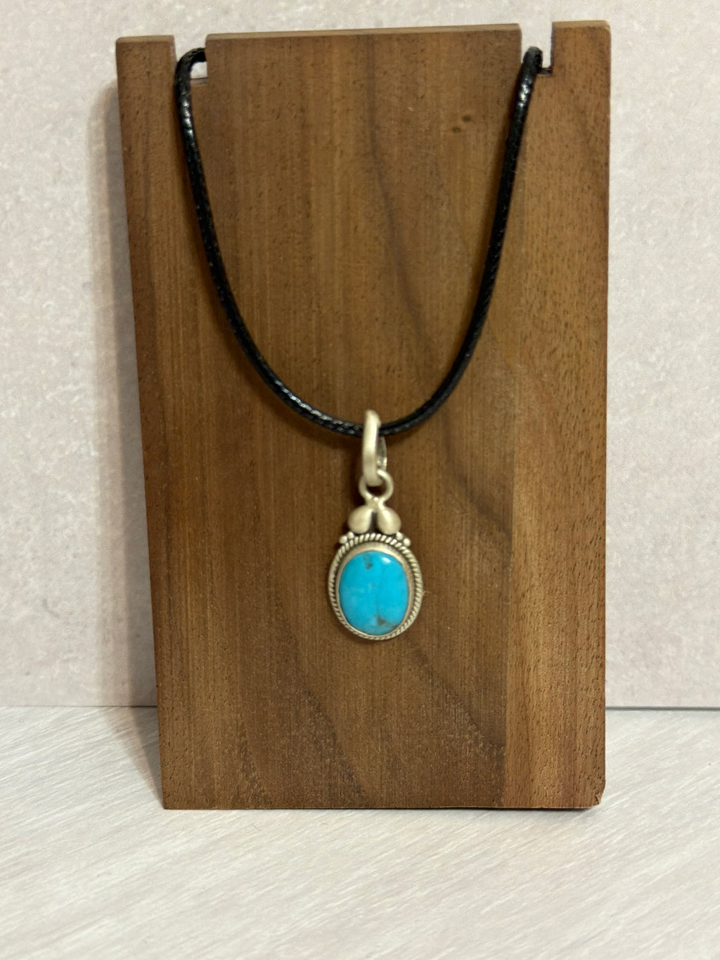 Small turquoise pendant