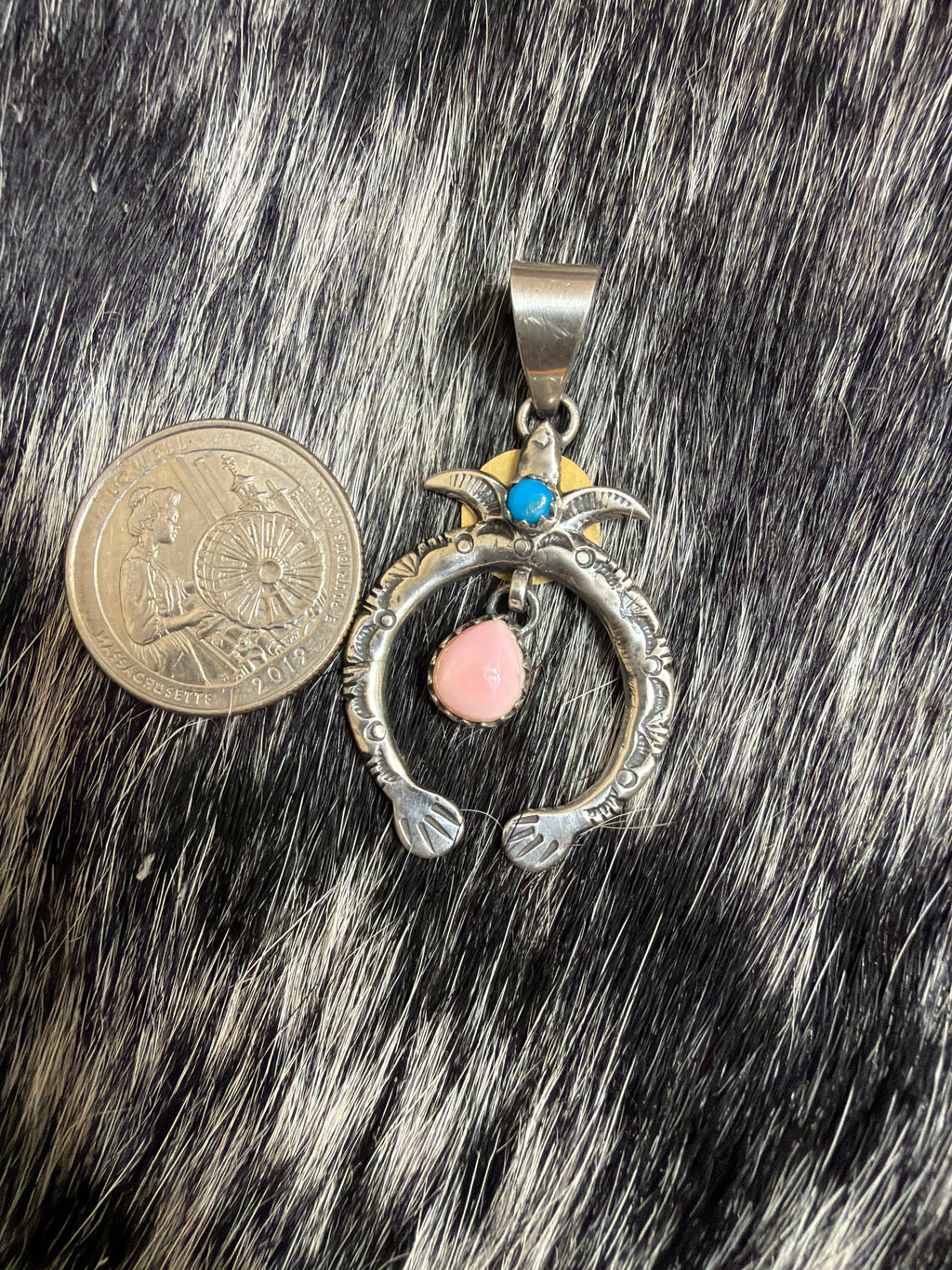Naja Pendant