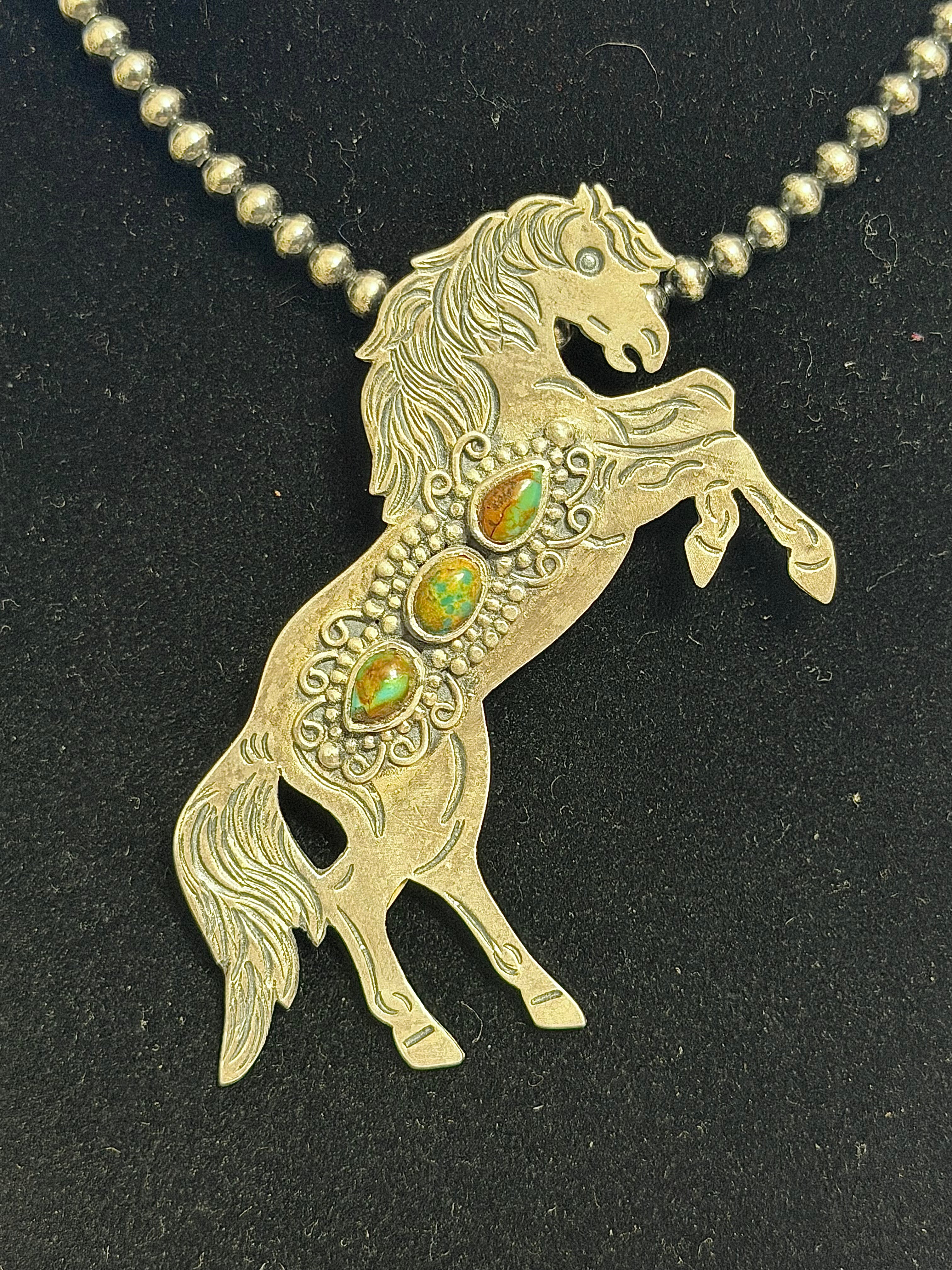 Horse pendant