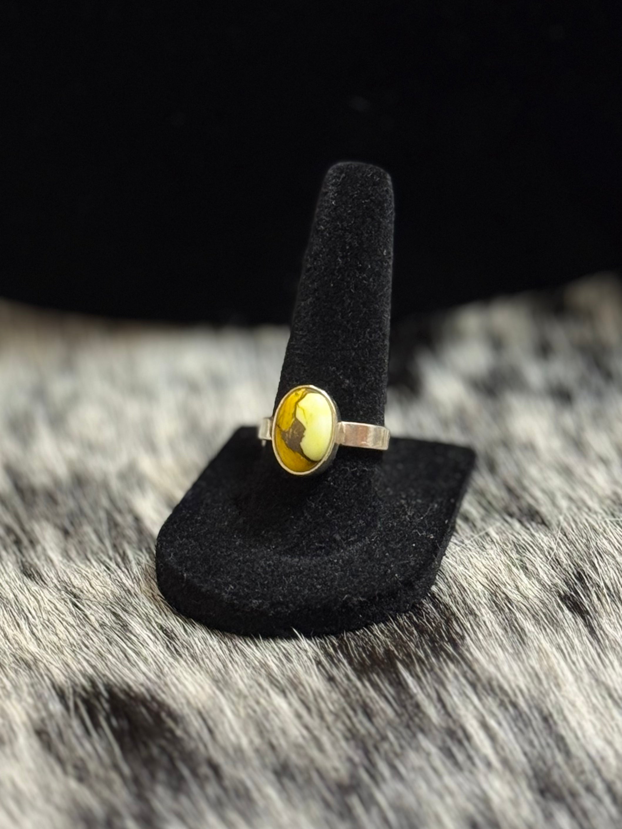 Honey Daliah ring