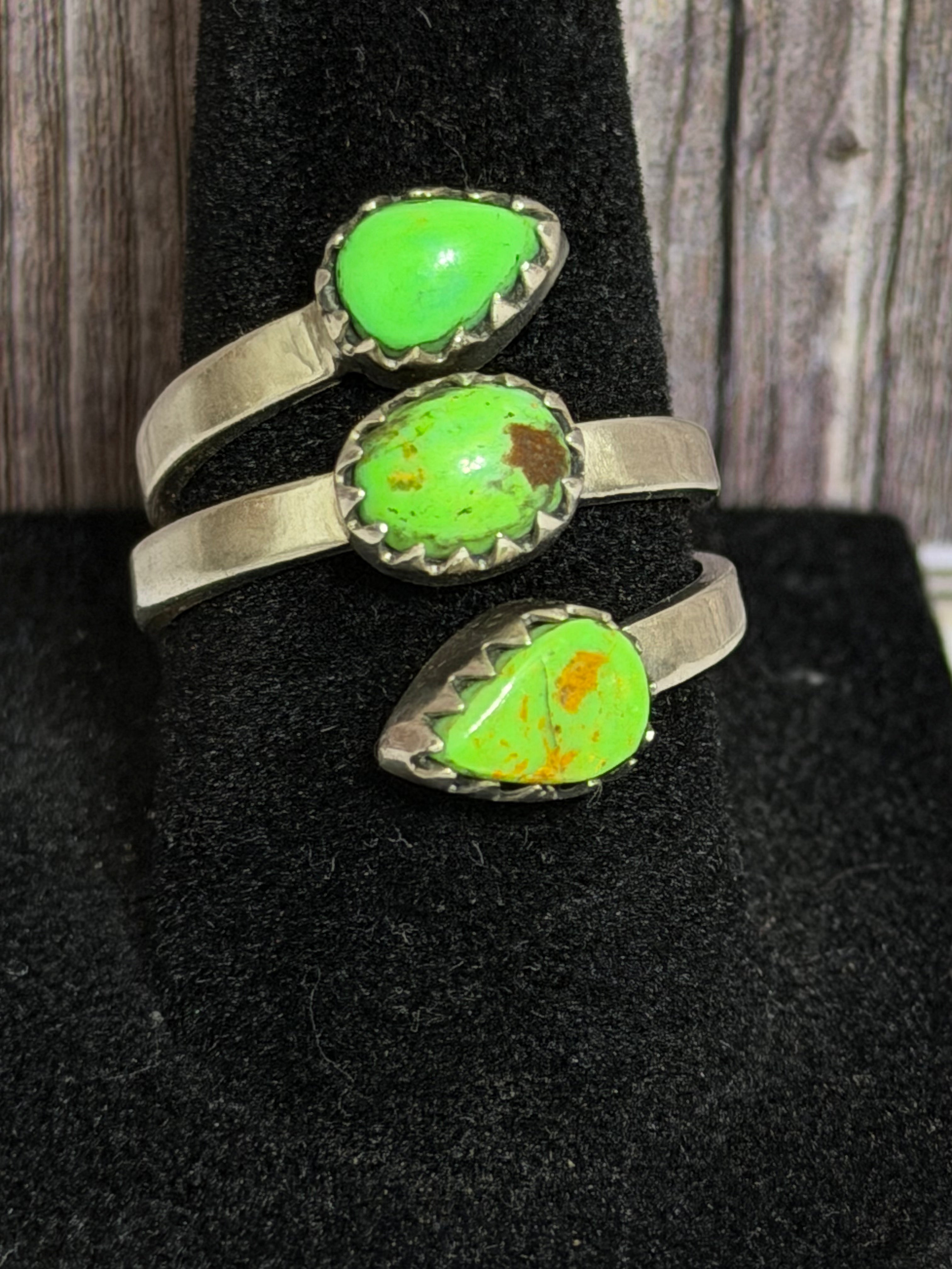Gaspeite Ring